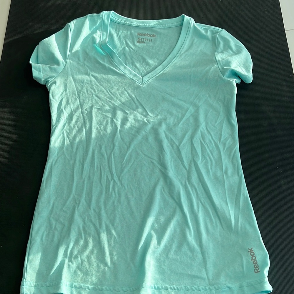 Reebok athletic top S